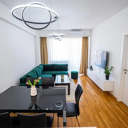 Dreamscape Lux Apartment